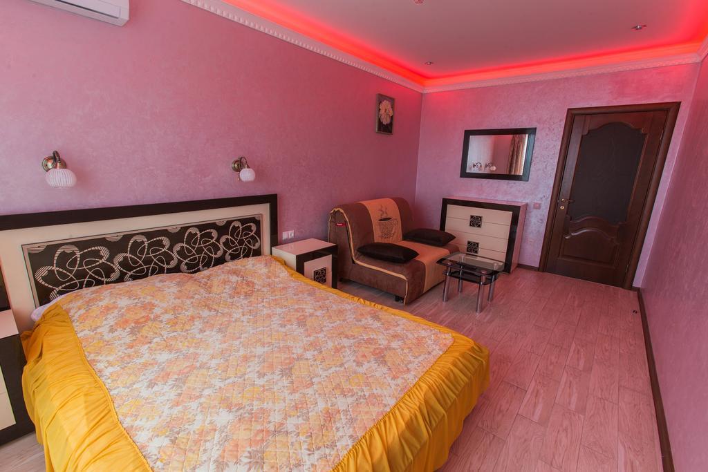 Modern apartment on Akademika Sakharova 27a Ivano-Frankivsk Exteriör bild